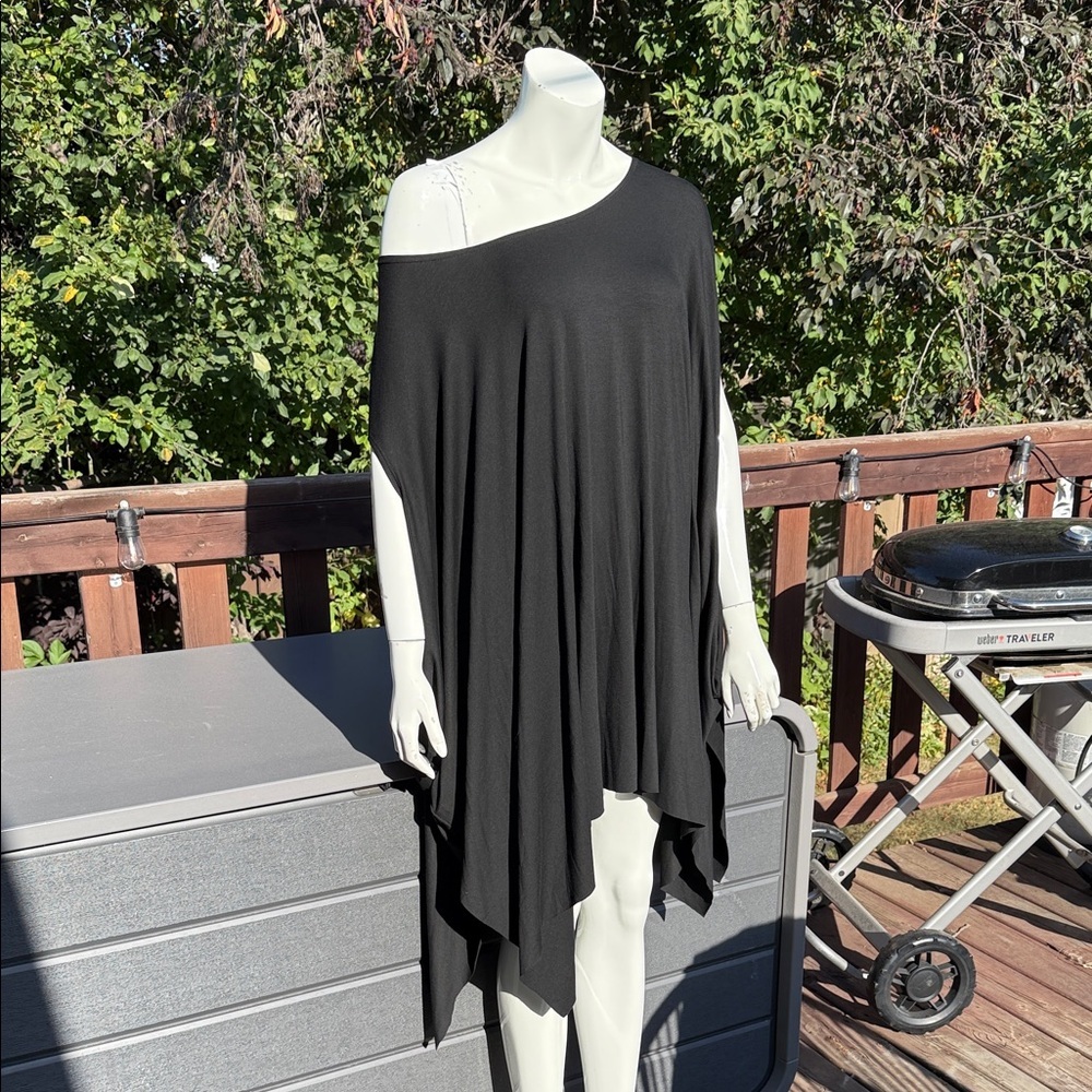 Three Bird Nest Classic Rayon Black beachwear/Cover or dress OS NWT